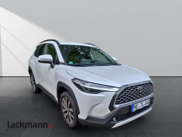 Toyota Corolla Cross Hybride Team D