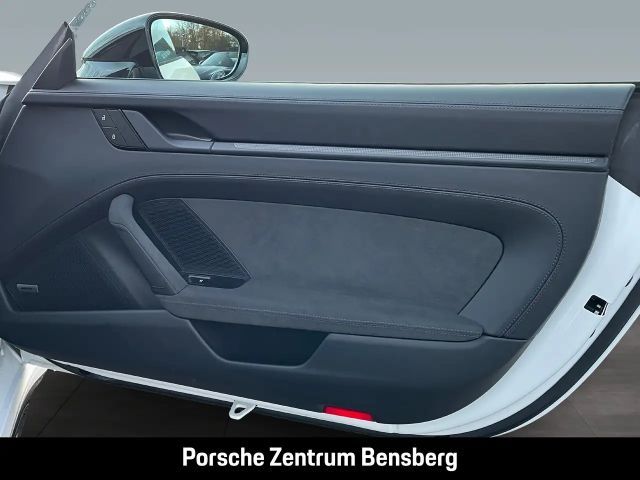 Porsche 992 Cabrio Carrera GTS