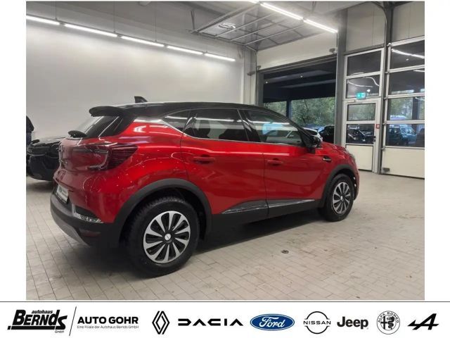 Renault Captur Hybrid Techno