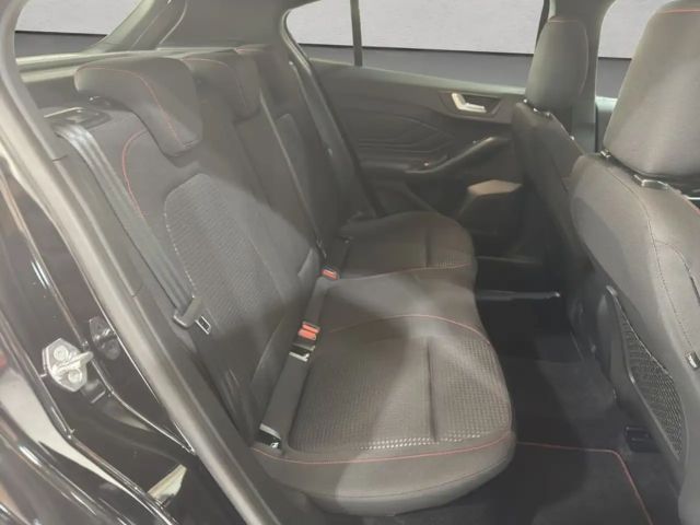 Ford Focus ST Line