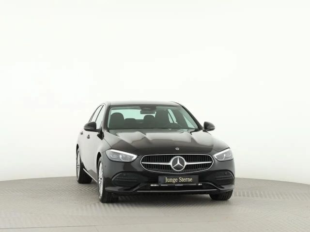 Mercedes-Benz C 180 AVANTGARDE Sedan