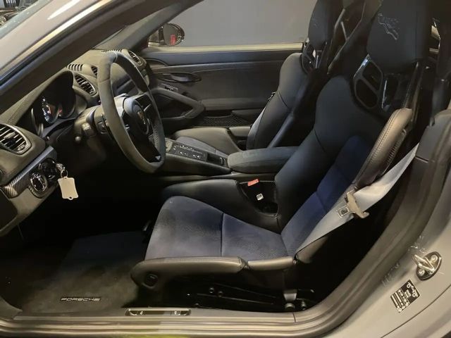 Porsche Cayman Coupé RS