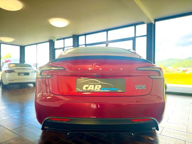 Tesla Model 3 Performance