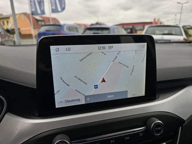 Ford Focus Cool & Connect