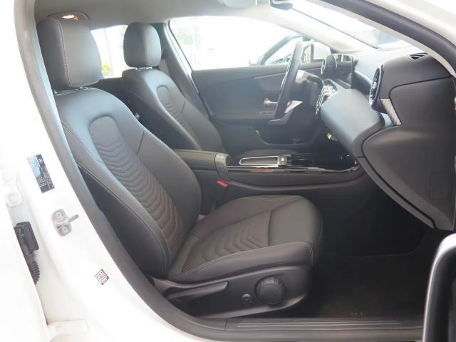 Mercedes-Benz A 180 7G-DCT Winter-P. LED Kamera Totwinkel DAB