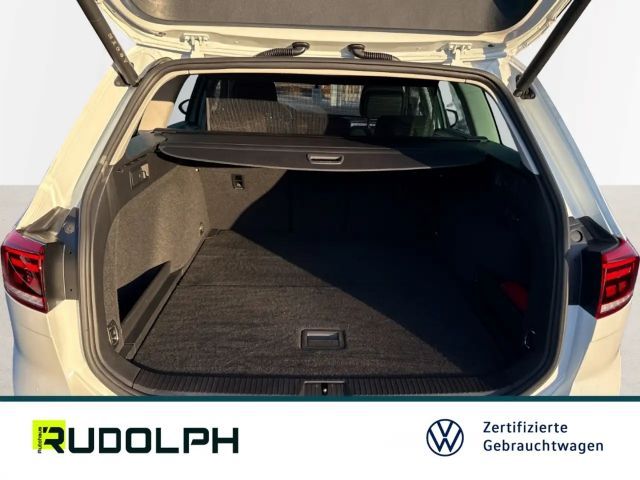 Volkswagen Passat 1.5 TSI Business DSG Variant