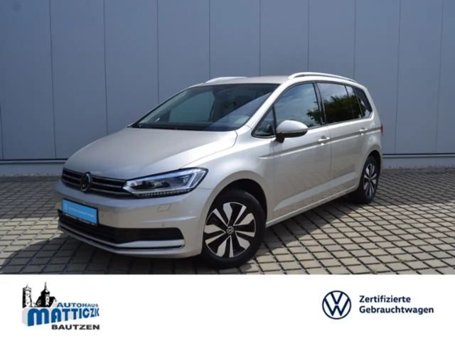 Volkswagen Touran 1.5 TSI IQ.Drive Move