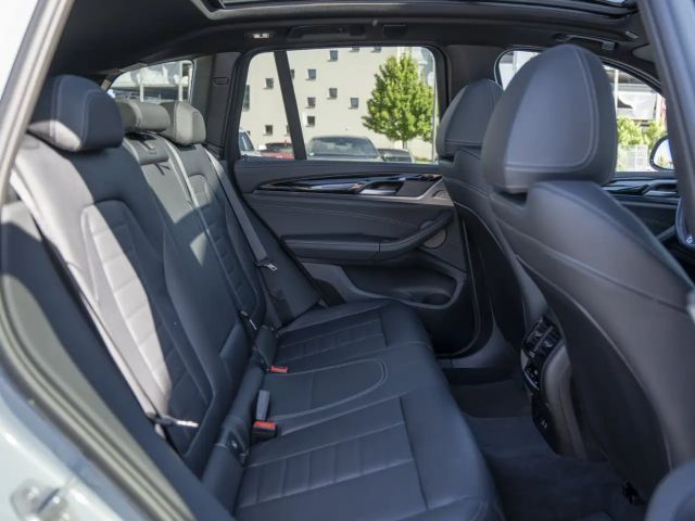 BMW X3 40i  21Z PANO H/K DAPr HUD AHK M-Sitz LENKHZ