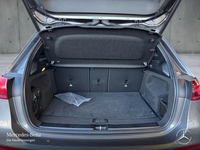 Mercedes-Benz B 180 Progressive Sedan