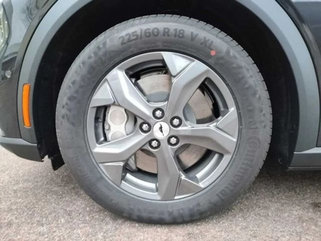 Ford Mustang Mach-E NAVI Klimaaut RFK SHZ FSH Digitales Cockpit Sounds