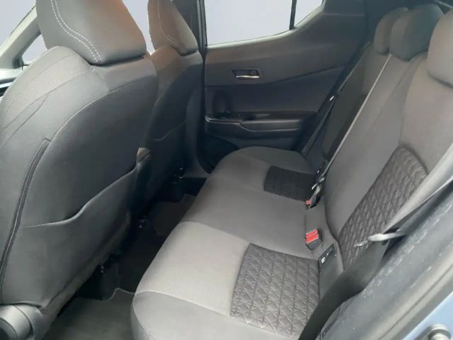 Toyota C-HR Hybride Team D