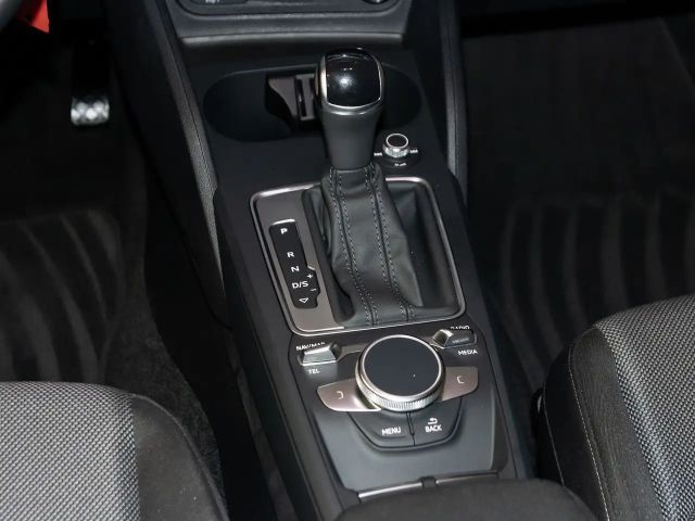 Audi Q2 35 TFSI S-Line