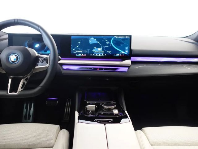 BMW i5 M-Sport Sedan eDrive40