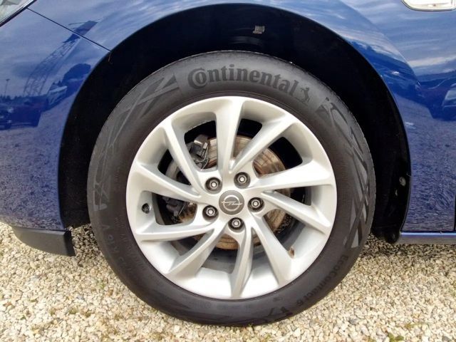 Opel Astra 1.5 Turbo Business Edition