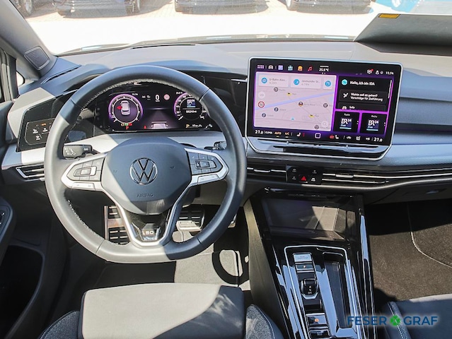 Volkswagen Golf 1.5 eTSI DSG