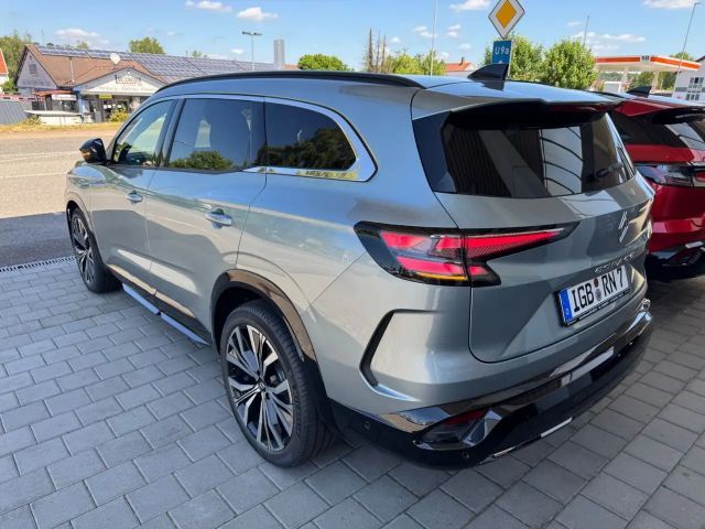 Renault Espace E-Tech Hybrid Iconic