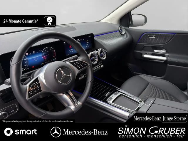 Mercedes-Benz B 200 Progressive Sedan