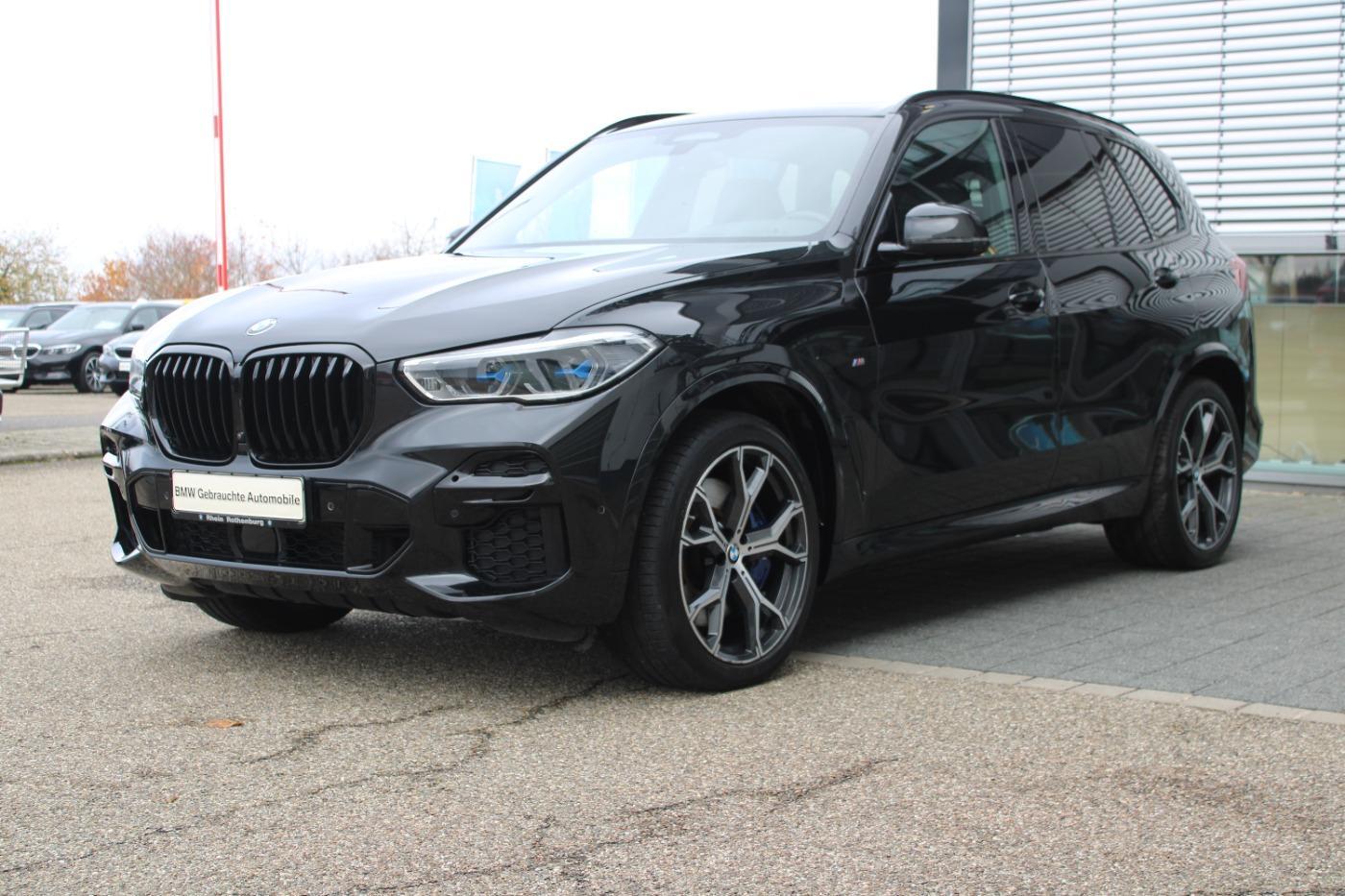 BMW X5 M50i