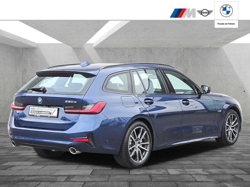 BMW 330 330e Touring