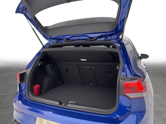 Volkswagen Golf 1.5 eTSI DSG Golf VIII R-Line