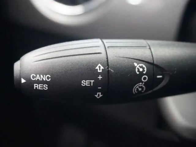 Fiat 500 500 1,0 MHD CLUB LM KLIMA TEMPOMAT UCONNECT