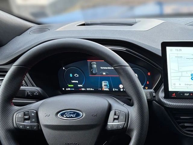 Ford Kuga Hybrid ST Line X