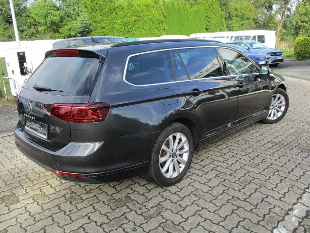 Volkswagen Passat 2.0 TDI Business DSG Variant