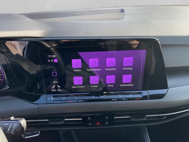 Volkswagen Golf 1.5 eTSI DSG Golf VIII