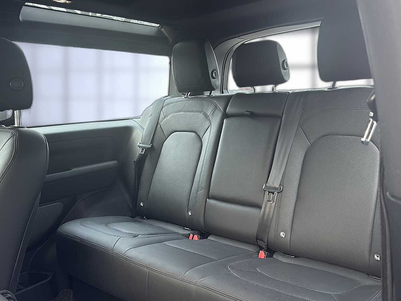 Land Rover Defender 90 SE