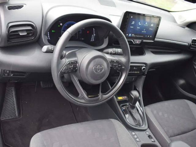 Toyota Yaris Business Hybride