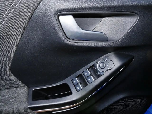 Ford Puma EcoBoost Titanium