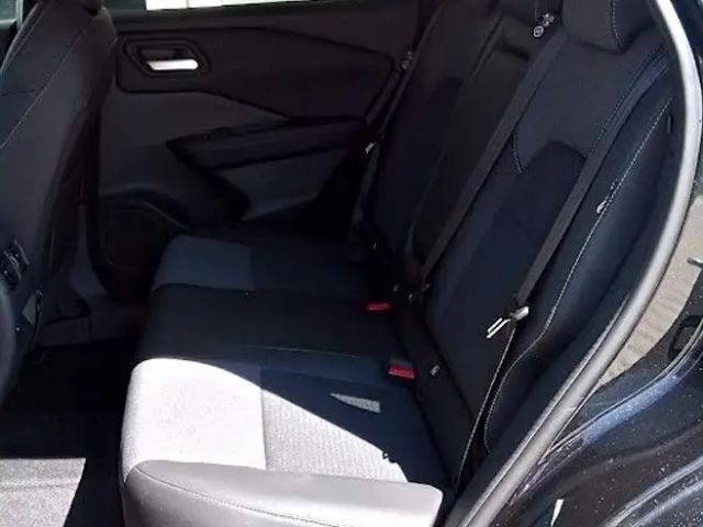 Nissan Qashqai 1.3DIG-T MHEV AT N-Conn.*HeadUp Display*