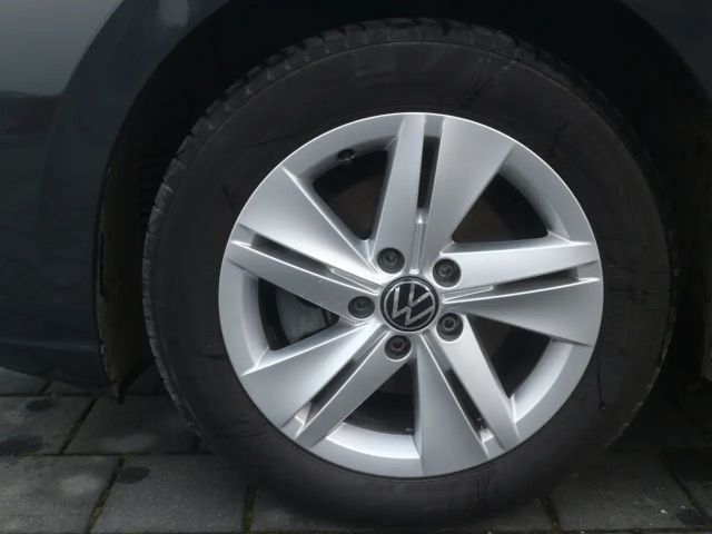 Volkswagen Golf 1.0 TSI Golf VIII Life