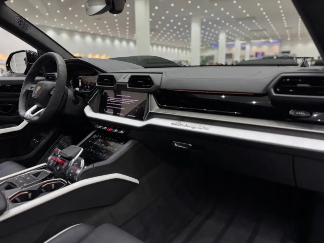 Lamborghini Urus SE *Bang&Olufsen*Massage*Fond-Entertainment*AHK*