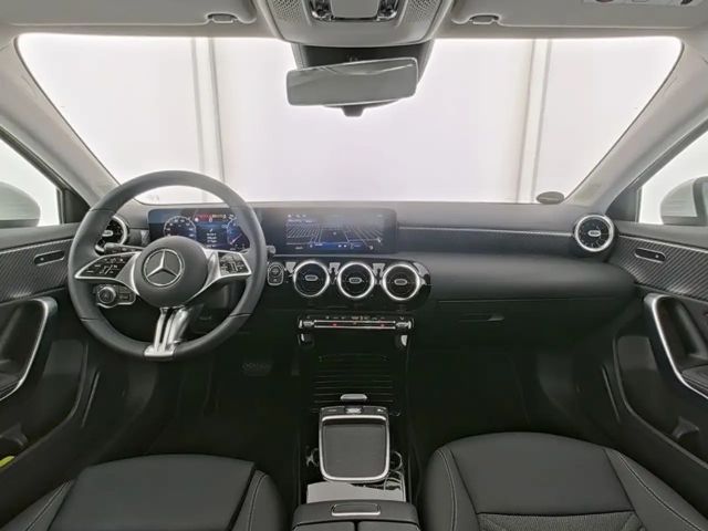 Mercedes-Benz A 180 A 180 d Progressive