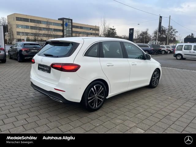 Mercedes-Benz B 180 Progressive