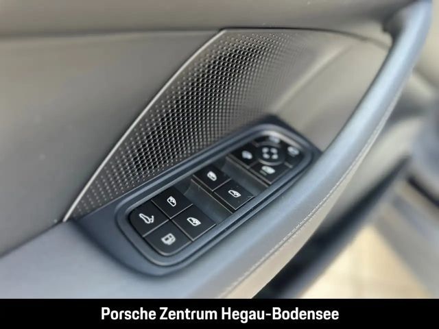 Porsche Panamera 4 E-Hybrid