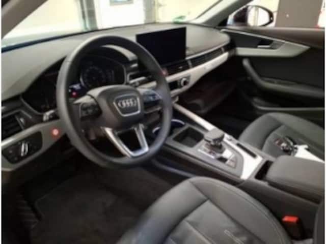 Audi A4 40 TDI Quattro S-Tronic Sedan
