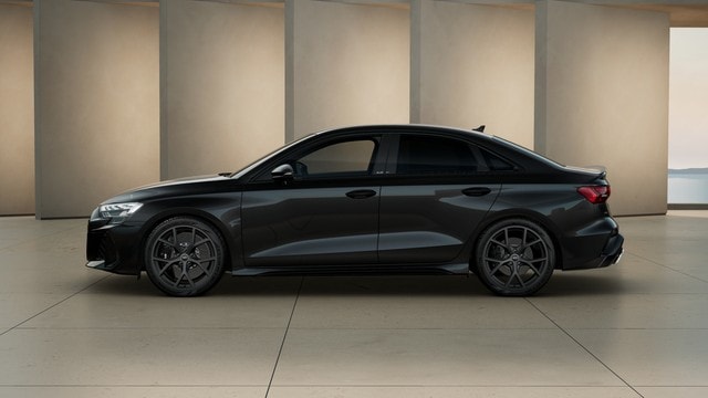 Audi RS3 Quattro S-Tronic Sedan