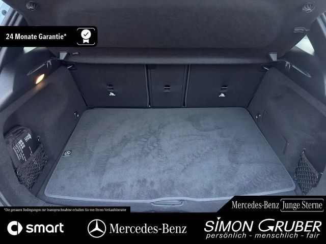 Mercedes-Benz B 200 AMG Line Sedan