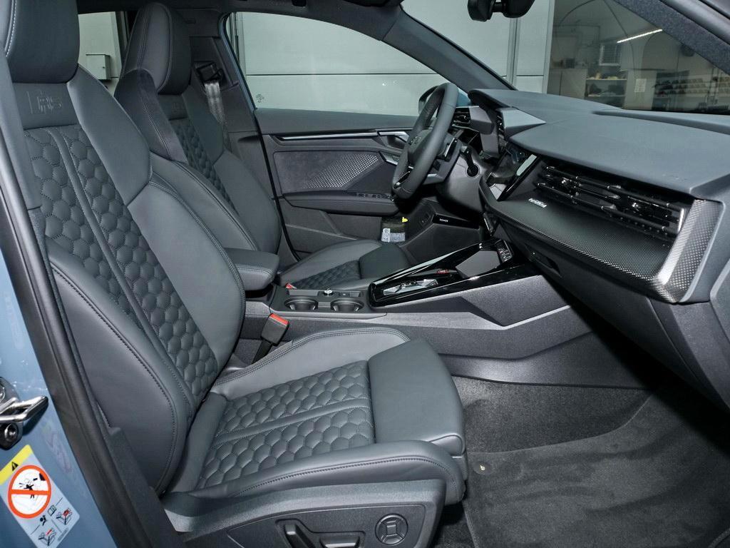 Audi RS3 S-Tronic Sedan