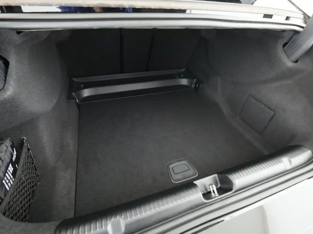 Mercedes-Benz EQE 300 AMG Line Sedan