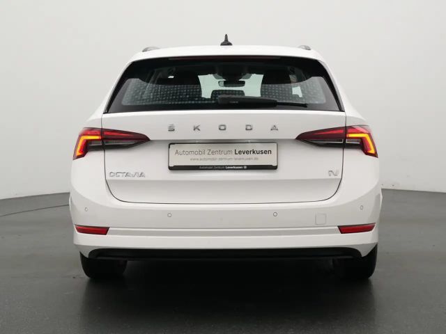 Skoda Octavia DSG VIRT CARPLAY SHZ PDC