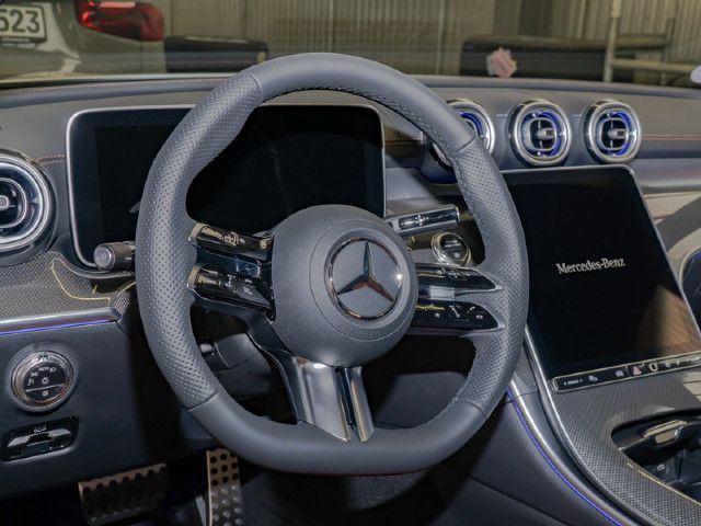 Mercedes-Benz C 200 AMG Line Sedan