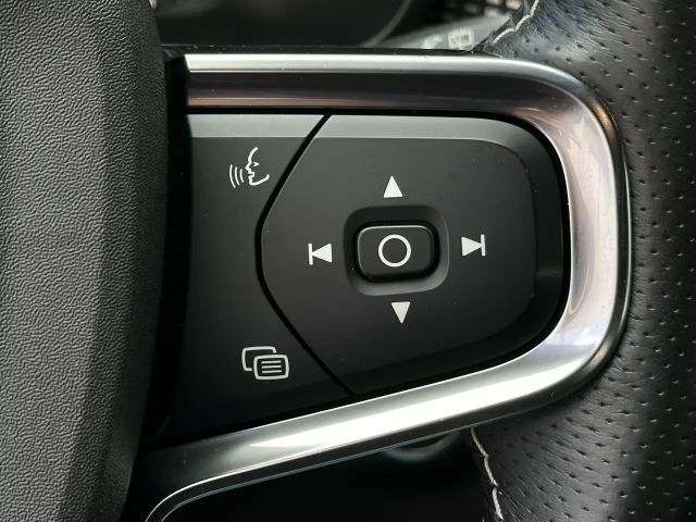 Volvo XC40 R-Design T3