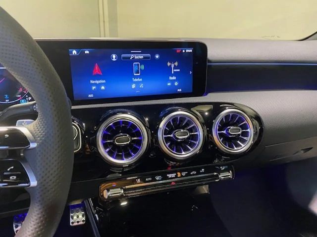 Mercedes-Benz A 200 AMG Line