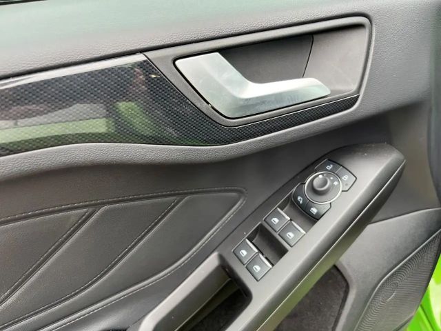 Ford Focus Limited ST Line