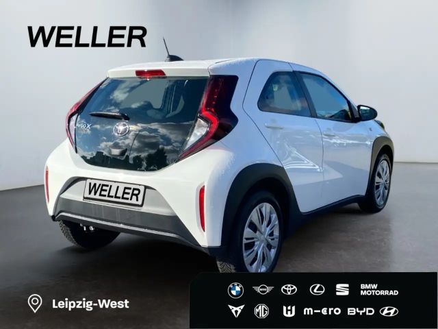 Toyota Aygo Hatchback Play X-play