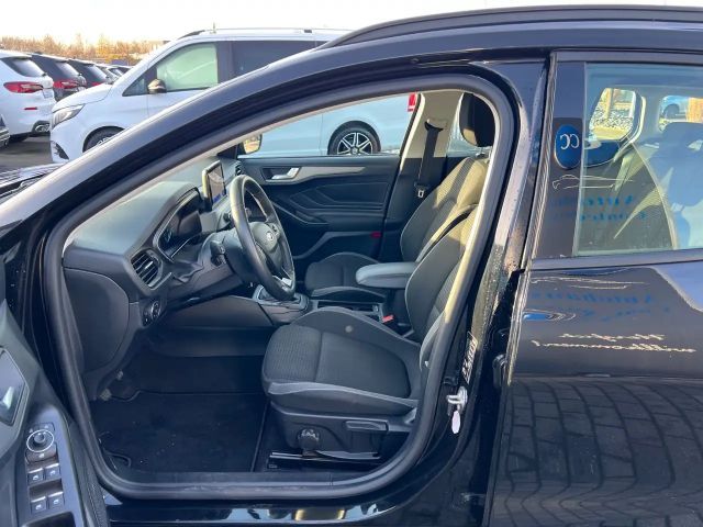 Ford Focus Cool & Connect EcoBoost Wagon