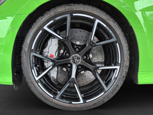 Audi RS3 Quattro S-Tronic Sedan